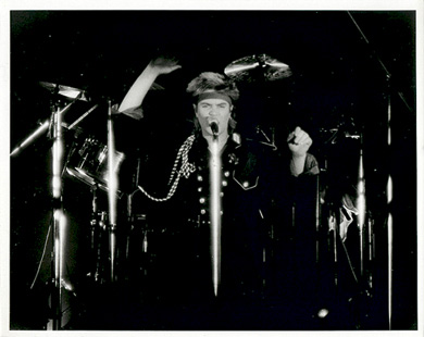 Simon Le Bon on stage, 1981
